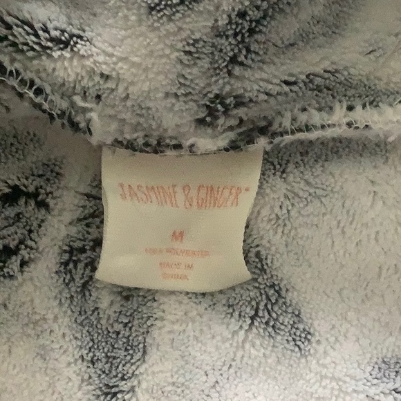 Jasmine & Ginger Robe with Pockets EUC Size Medium - Picture 4 of 8